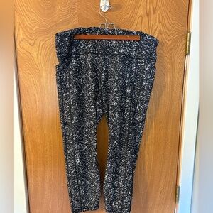 Athleta Ultimate Stash 7/8 Leggings